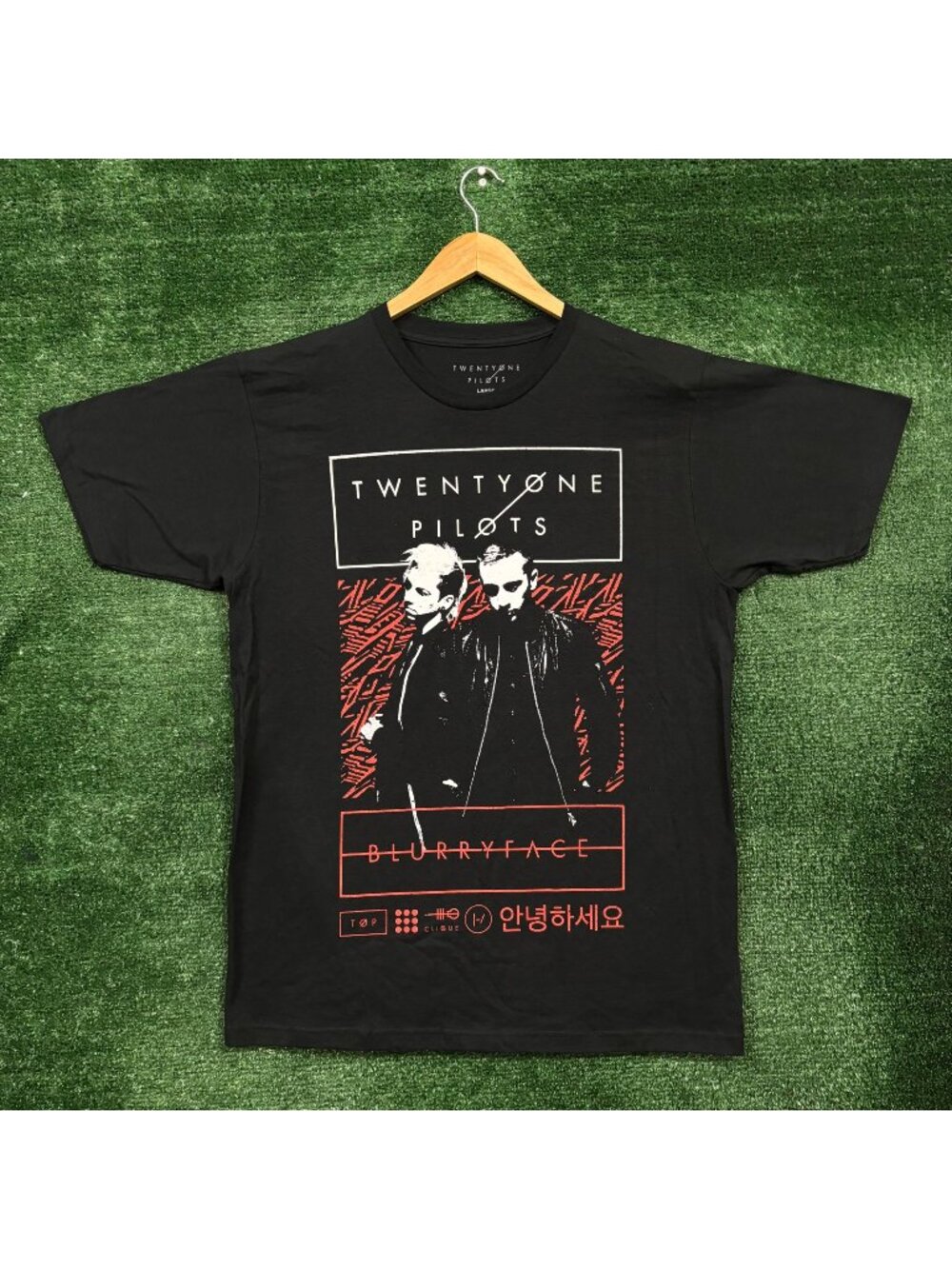 Twenty One Pilots Blurryface Album T-Shirt Size Large
